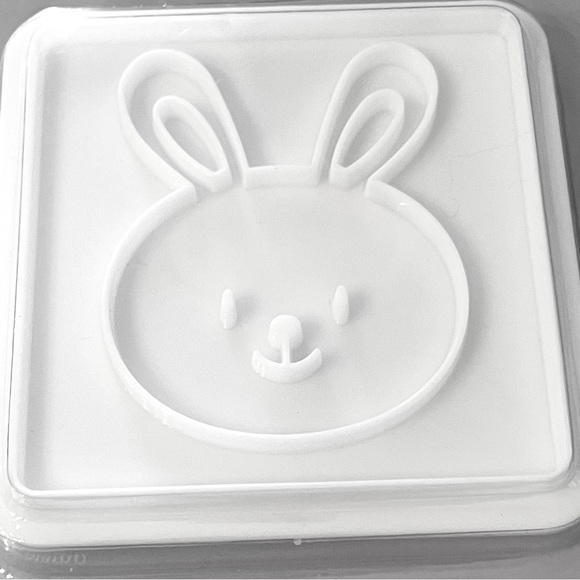 2 pack Easter Bunny / Rabbit toast stamps - Picture 2 of 2